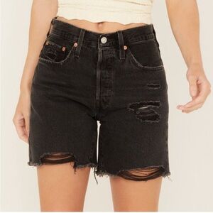 NWT LEVIS MID THIGH DISTRESSED DENIM SHORTS BLACK SIZE 30